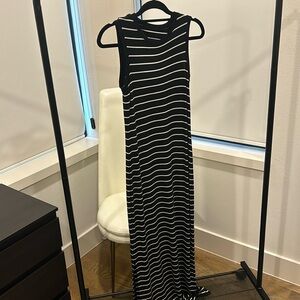 Pea in the Pod Maternity dress (can be worn non maternity too!) • size: XS